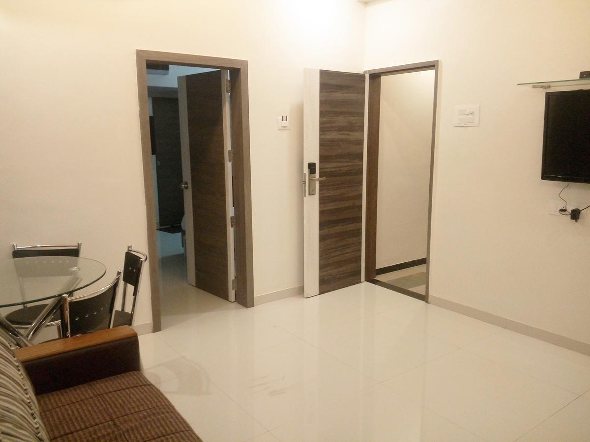 Hotel Pushpak Park Osmanabad Екстер'єр фото